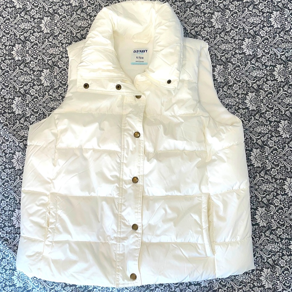 Old Navy Frost Free Puffer Vest